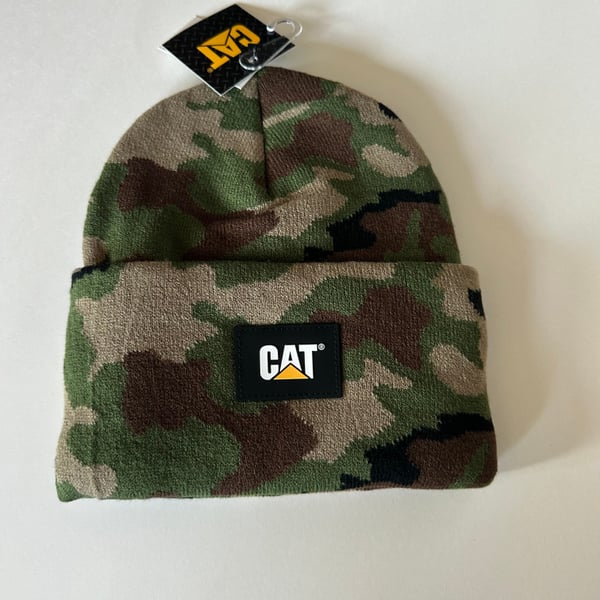 Caterpillar CAT Cuffed Beanie Knit Cap Hat Toboggan Woodland Camouflage NWT OSFA