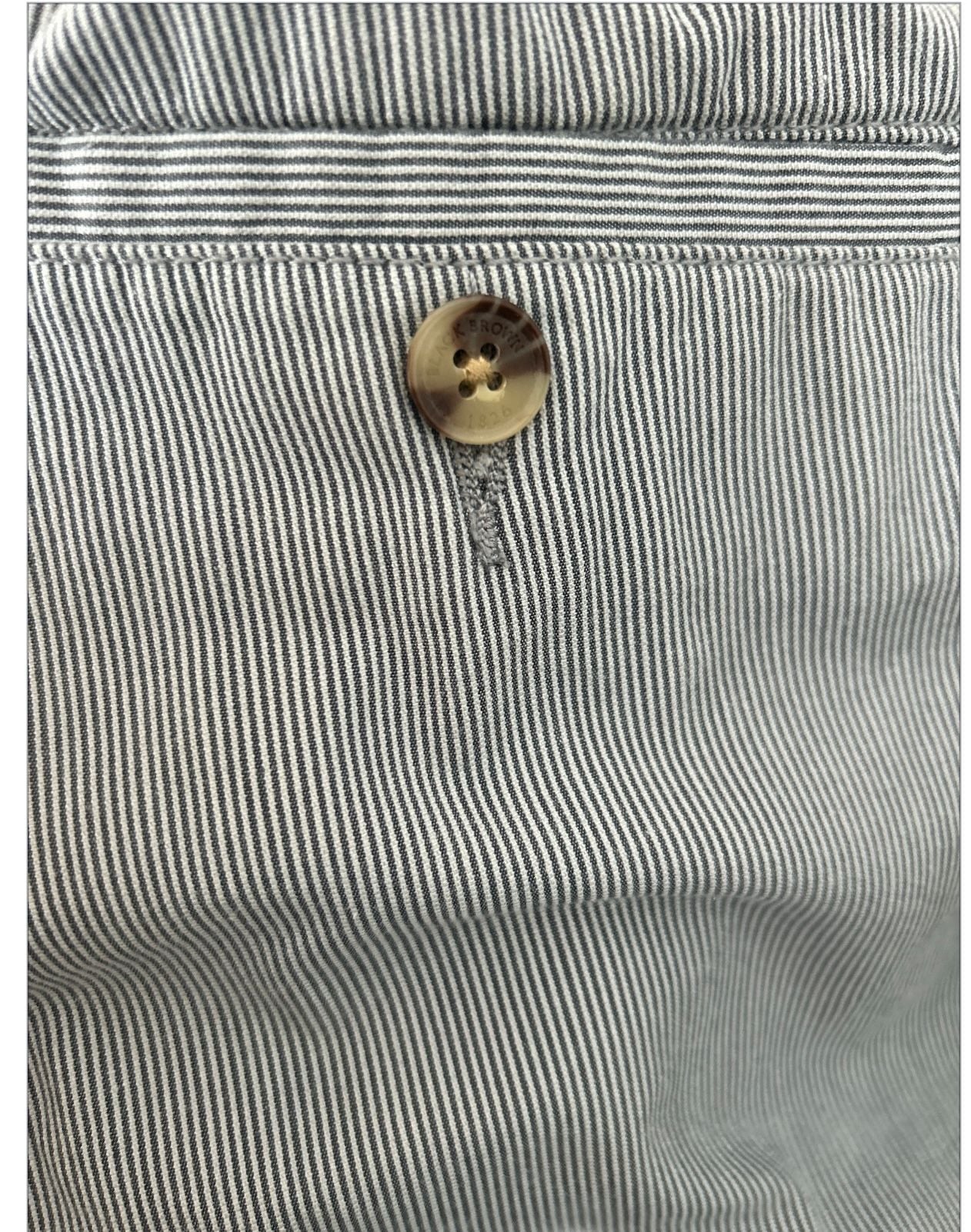 BLACK BROWN 1826 Mens Size W40 XL Striped Stretch shorts 9” inseam 6