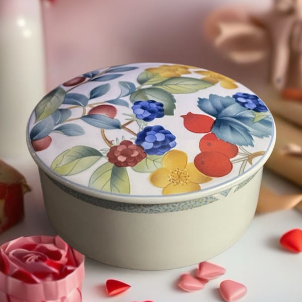 Mikasa Maxima Trinket Box, Jewelry Box Fruit Grove Pattern