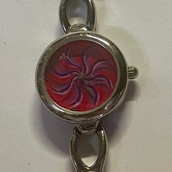 Guess Women's Watch Vintage Analog Quartz Pink Dial Spiral Design 6.75 in 23 mm