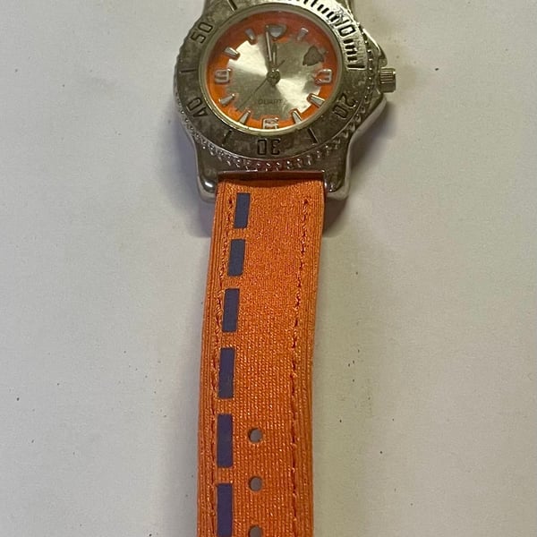 VTG Orange Watch with Navy stripe on band women/girls