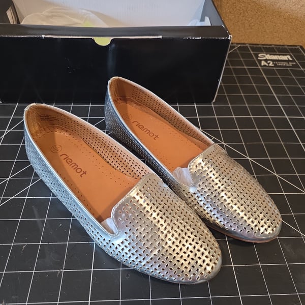 J. Crew Cleo Silver Metallic Perforated Loafers