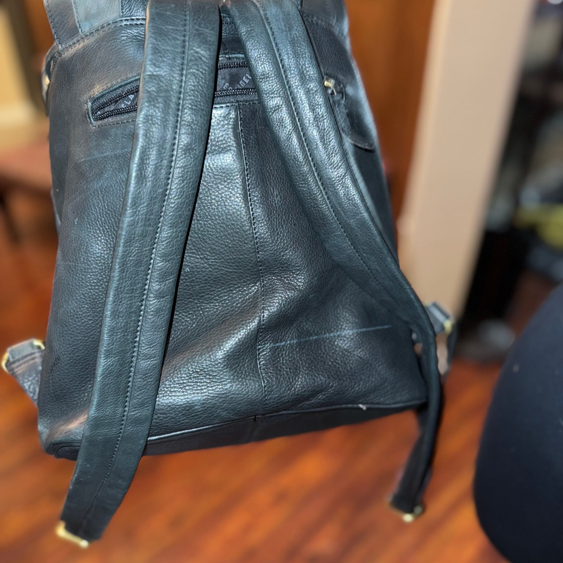 Finelaer Black Soft Leather Backpack 7