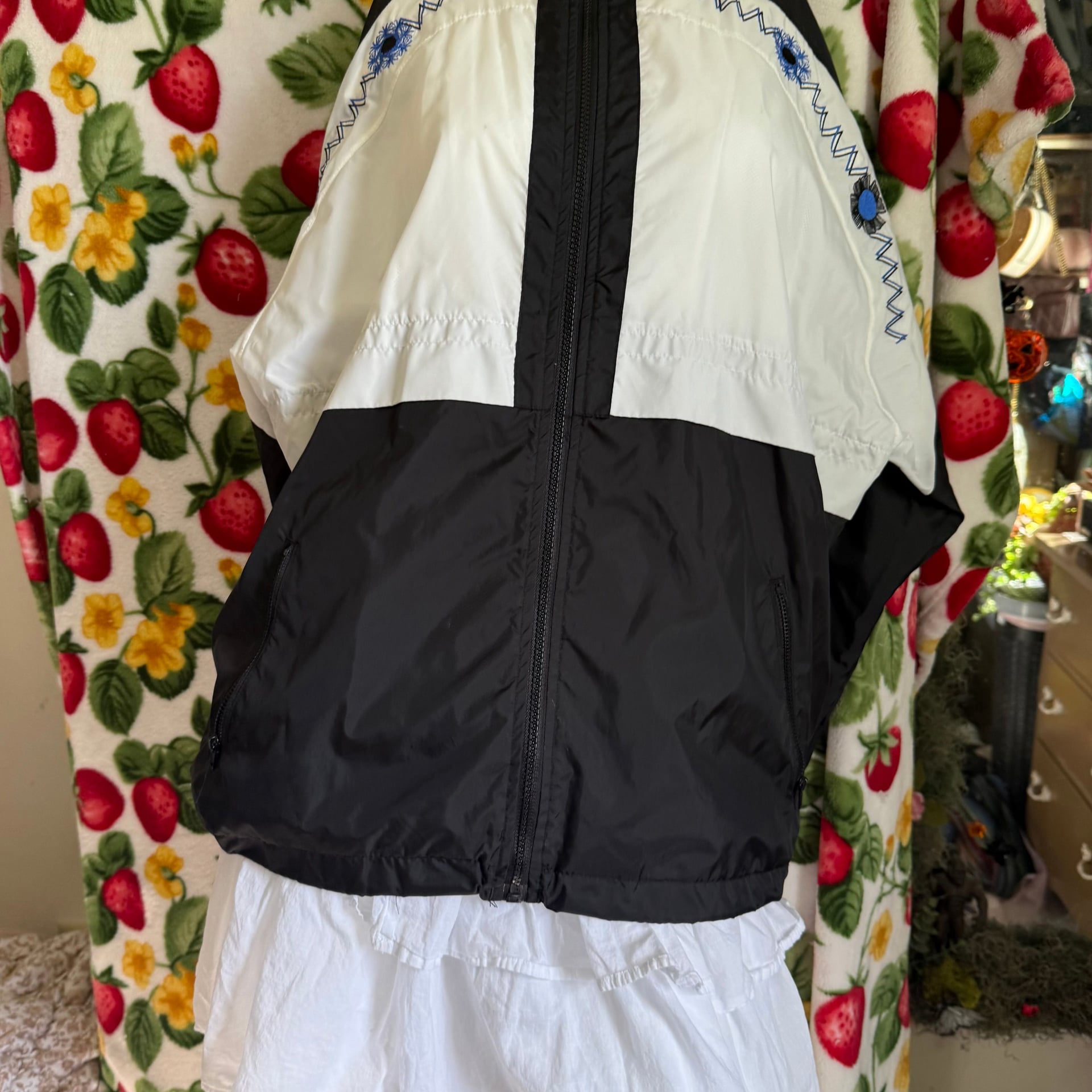 Vintage Wilson Blue White Zip Front Jacket Windbreaker With Shoulder Pads Size M 1