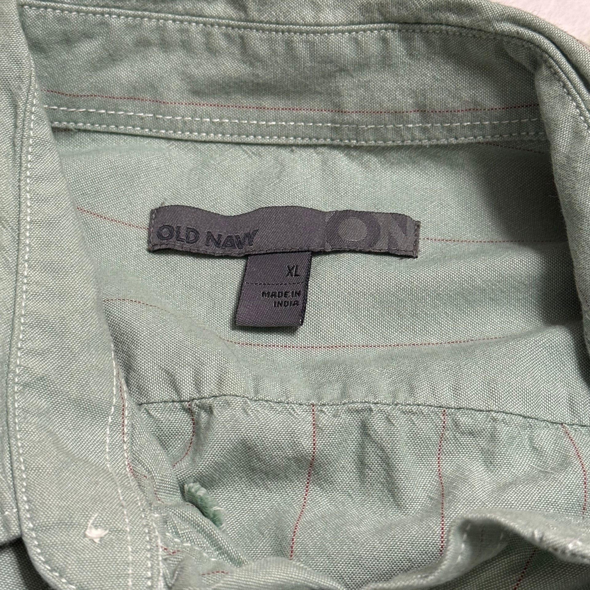 Old Navy Green T-Shirt 1
