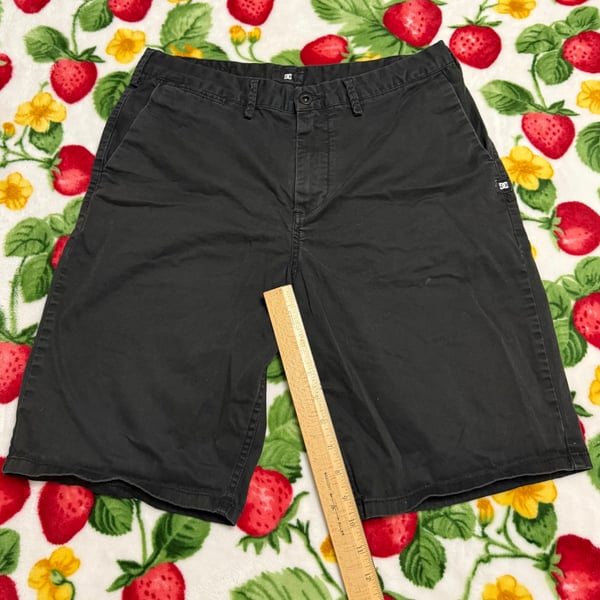 DC Shoes Worker Relaxed Chino Black Shorts
