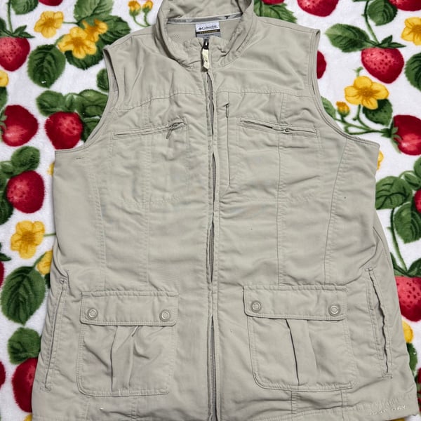 Columbia Titanium Omni-Dry Multi-Pocket Fishing Vest