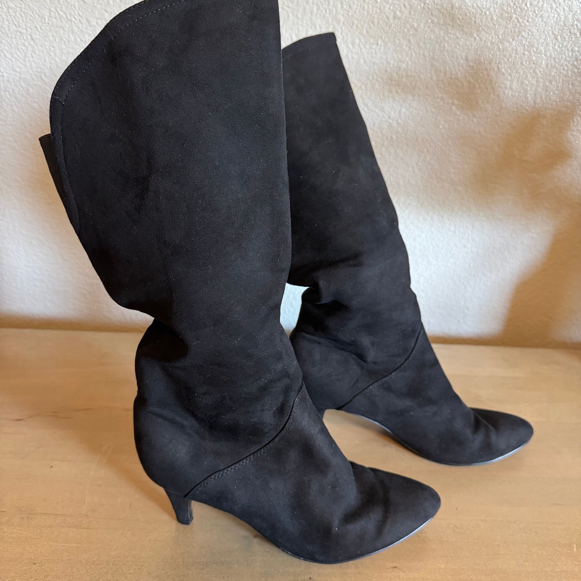 Nine West BUYAH Faux Suede Black Knee-High Kitten Heel Boots 6.5 1