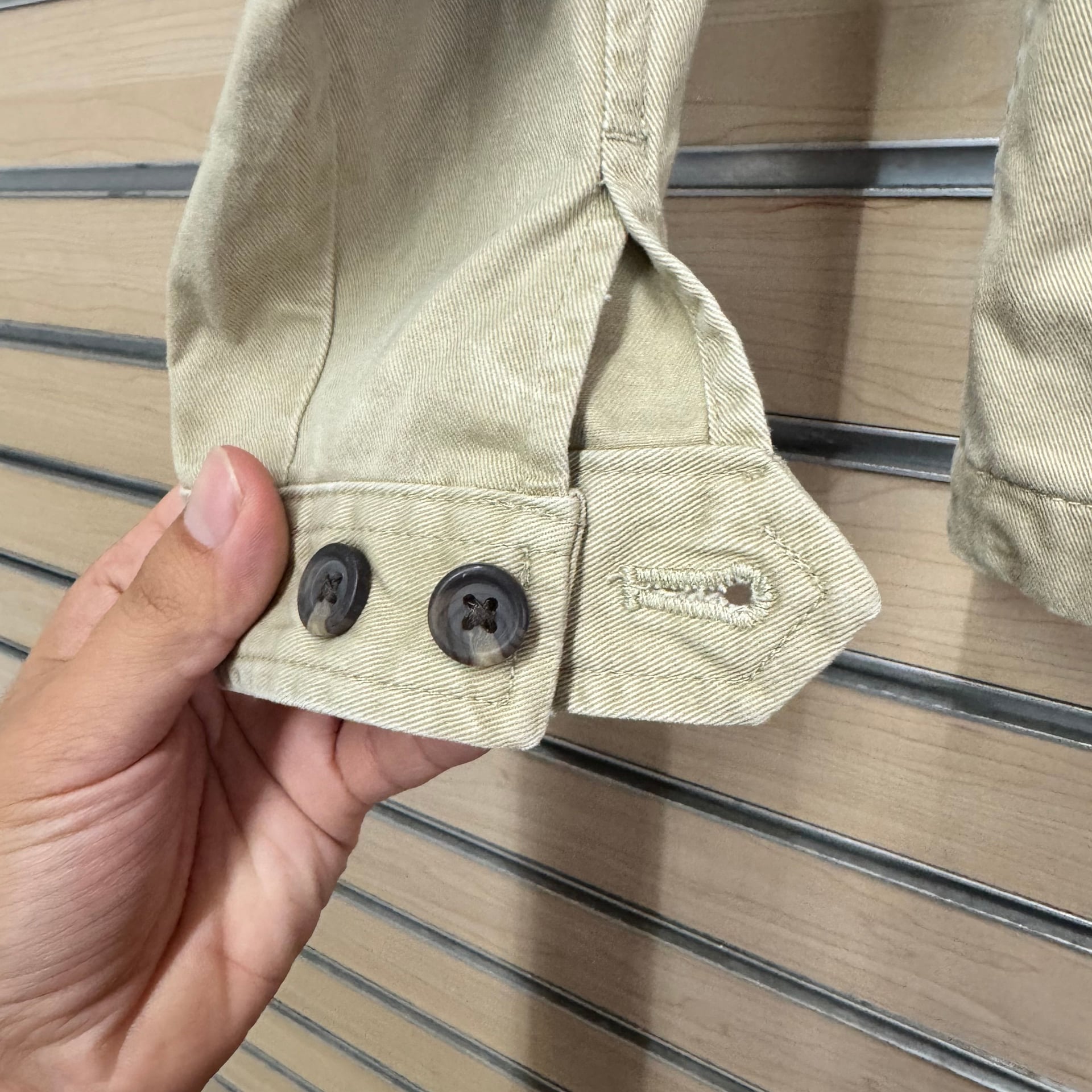 Product thumbnail 3