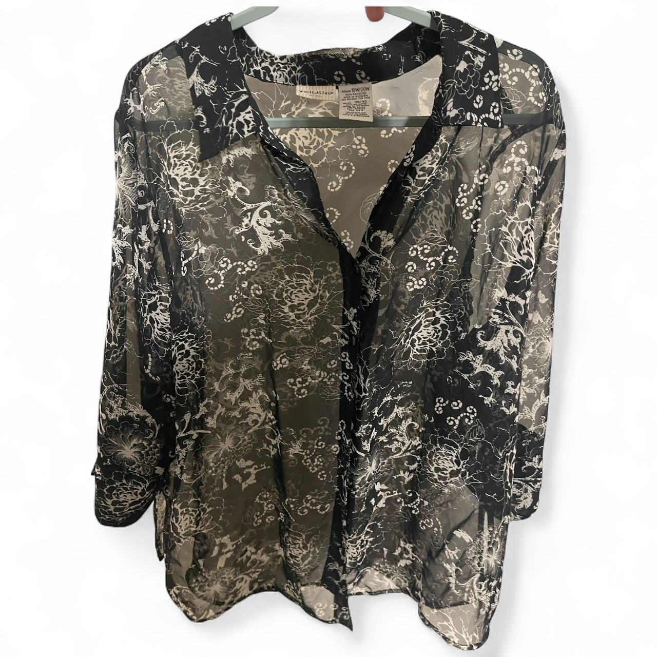 White Stag Women's Plus Size Black & White Floral Button-Up Blouse 18W/20W 2