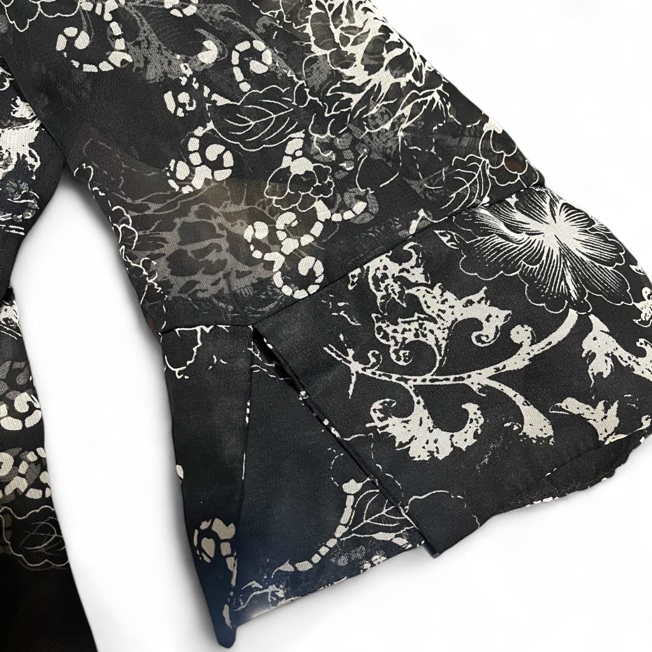 White Stag Women's Plus Size Black & White Floral Button-Up Blouse 18W/20W 3