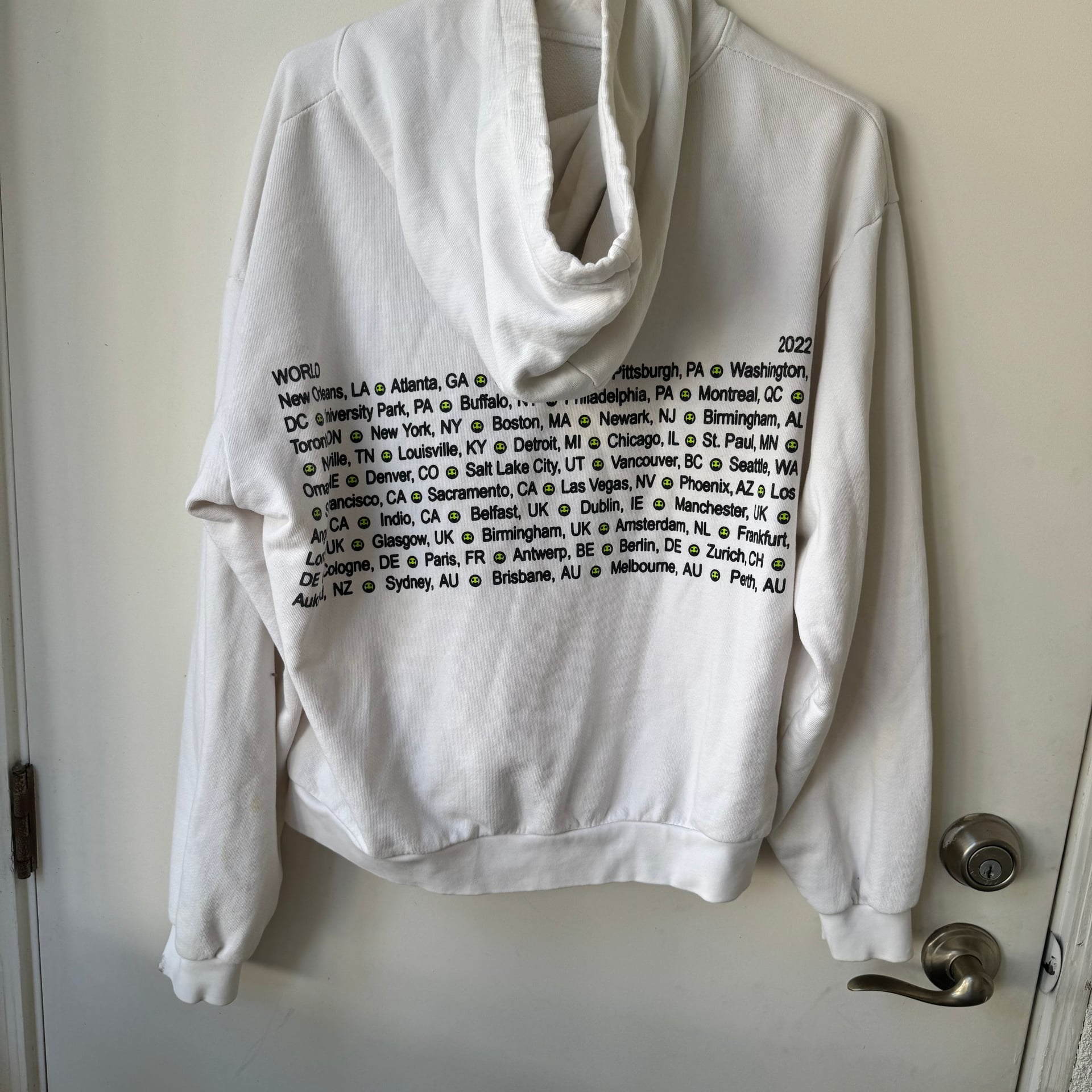 Product thumbnail 4