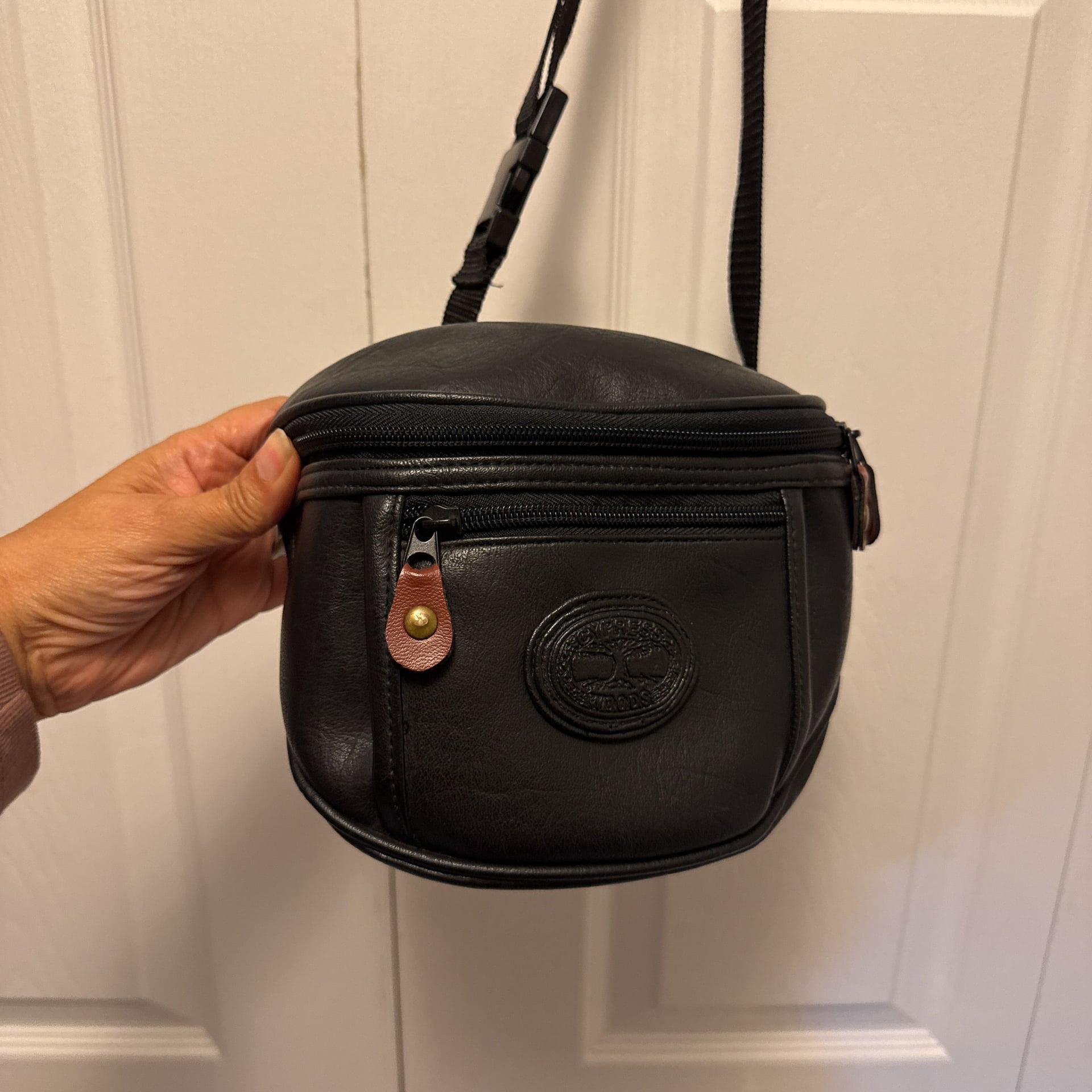 Vintage Rare Cypress Woods Fanny Pack Forest green Faux leather excellent 3