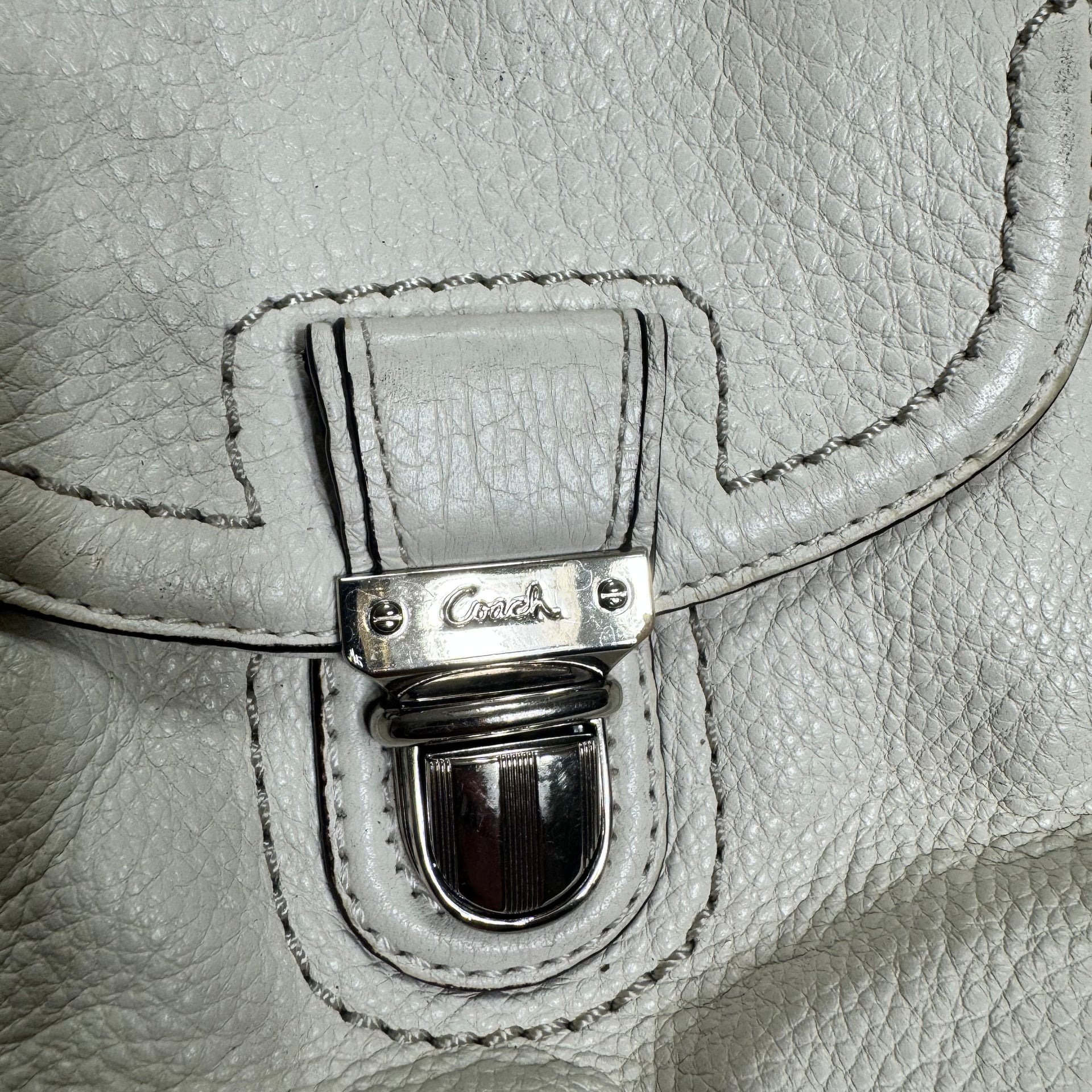 Coach Poppy Avery Hobo Bag Purse Short Shoulder Strap READ 3