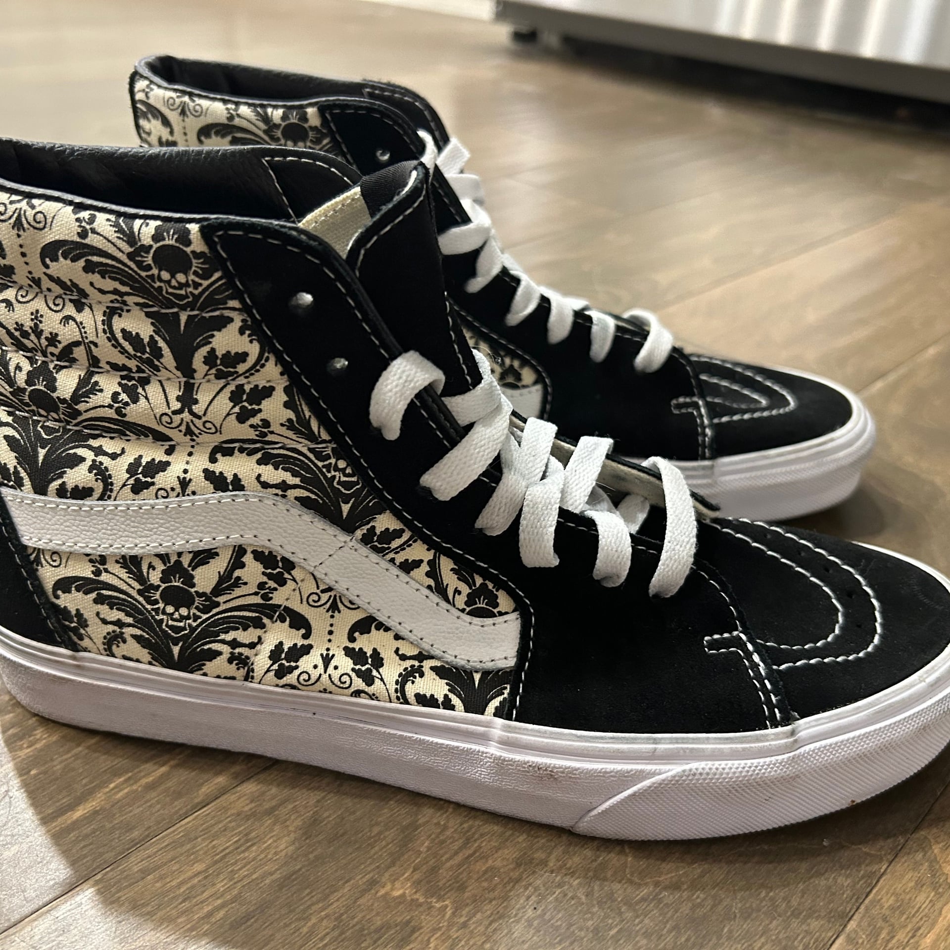 Vans Sk8-Hi Skull Tapestry Black/Bone Skate Shoes 9.5 2