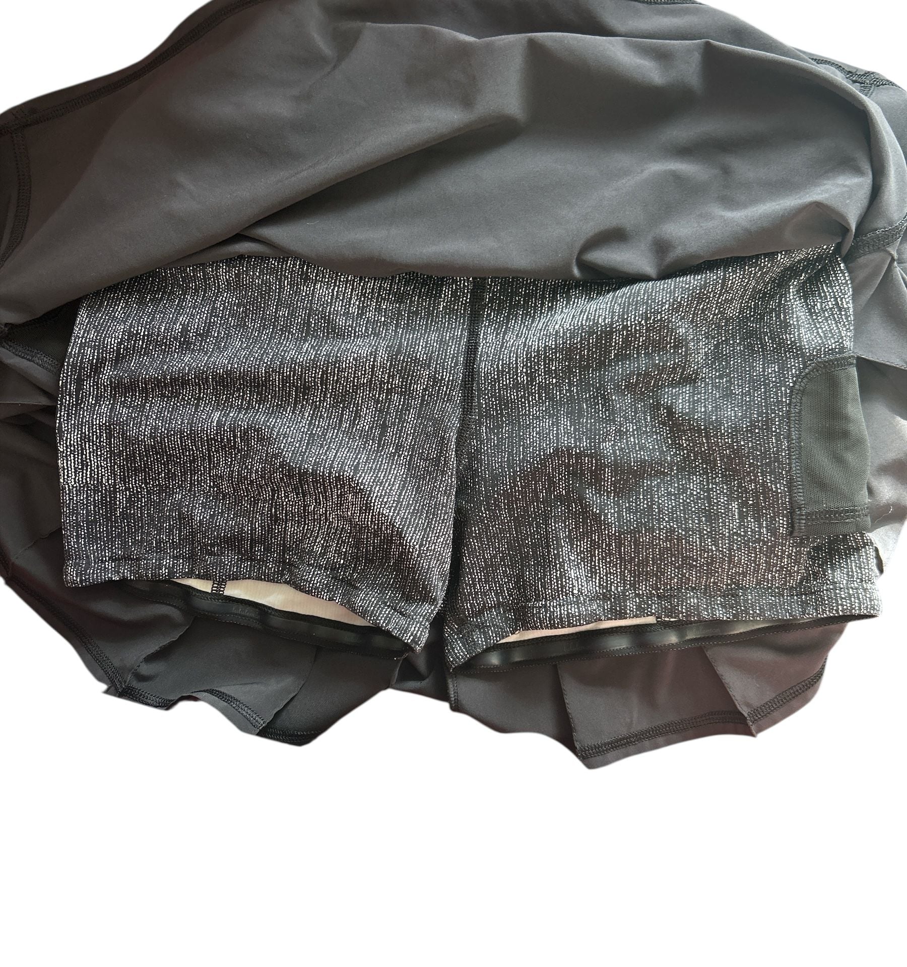 LuluLemon Black Pleated Athletica Skirt Skort size 6 8