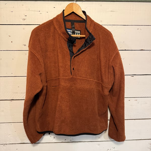 Vintage y2k Champs - outdoor urban terrain sweater. Lize L 