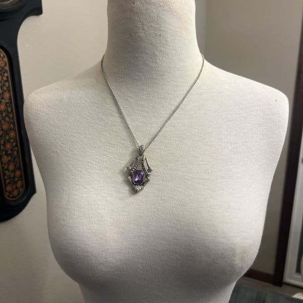 Avon Vintage 1994 Art Deco Faux Amethyst Marcasite Pendant Necklace