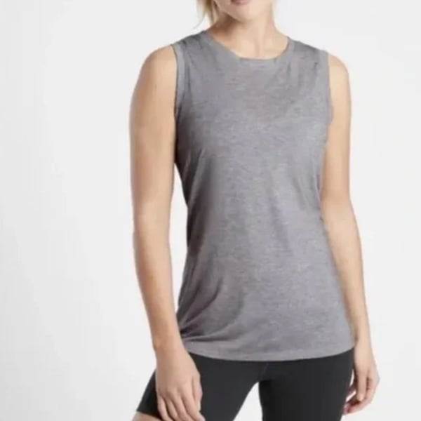 Athleta women’s gray workout tank top. 