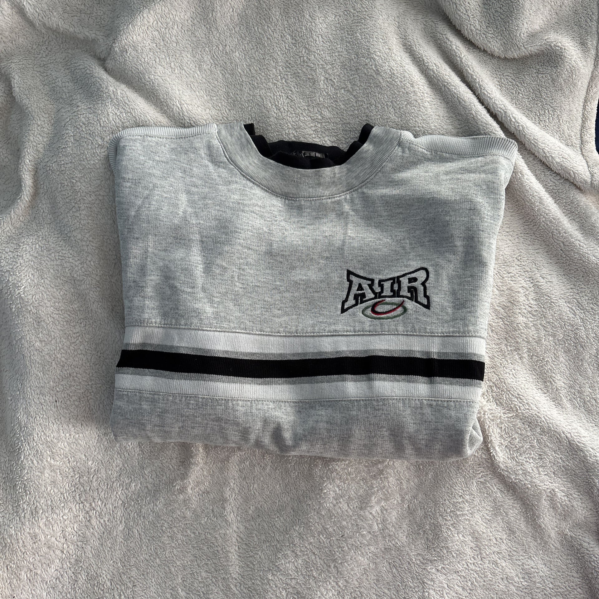 Vintage 90s Grey Crewneck Sweatshirt 2