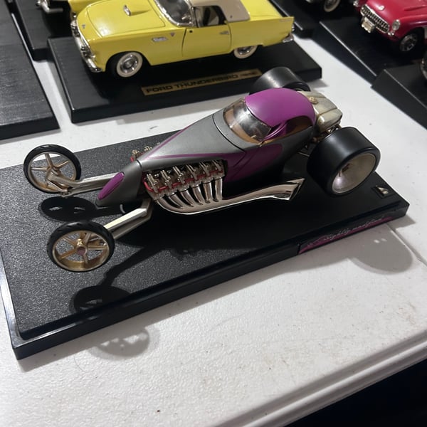 Mattel Hot Wheels 1/18 Scale 2000 Slightly Modified Prowler V12 Diecast Car, Silver