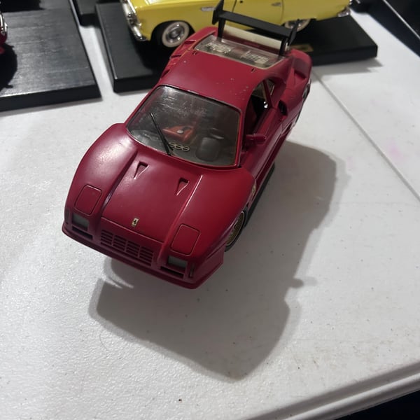 Ferrari 288 GTO Evoluzione Red Diecast Model