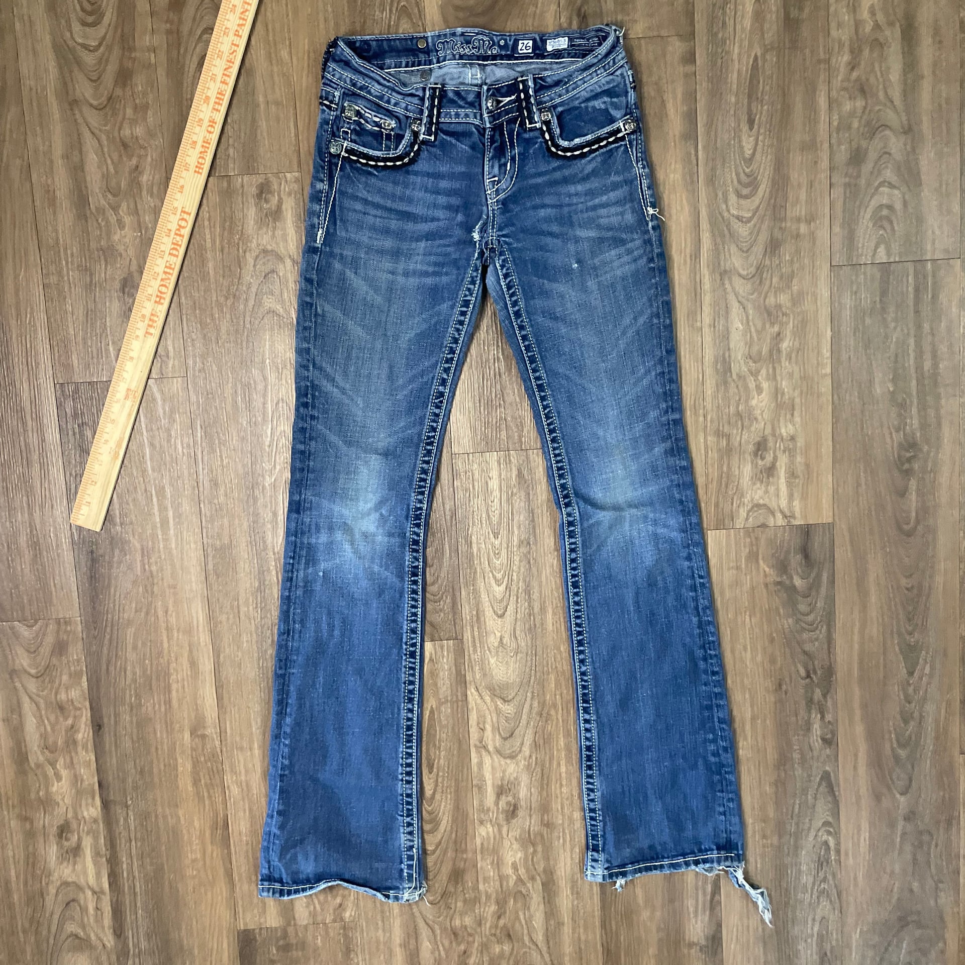 Miss Me Jeans Women's Size 26 boot cut Denim Rhinestone cross embelished Pockets 3