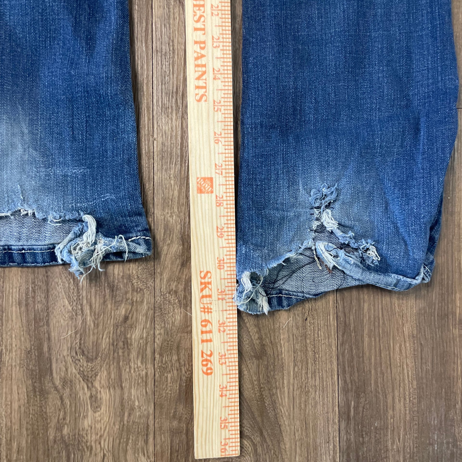 Miss Me Jeans Women's Size 26 boot cut Denim Rhinestone cross embelished Pockets 7