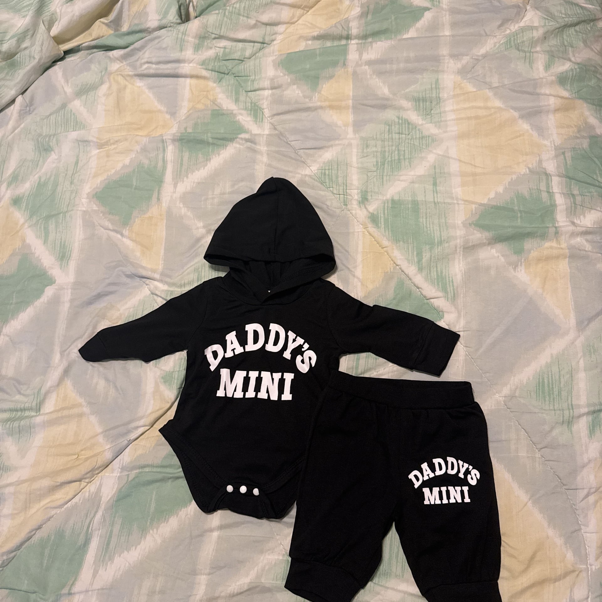 Baby Boys "DADDY'S MINI" Hoodie and Sweatpants Set 1