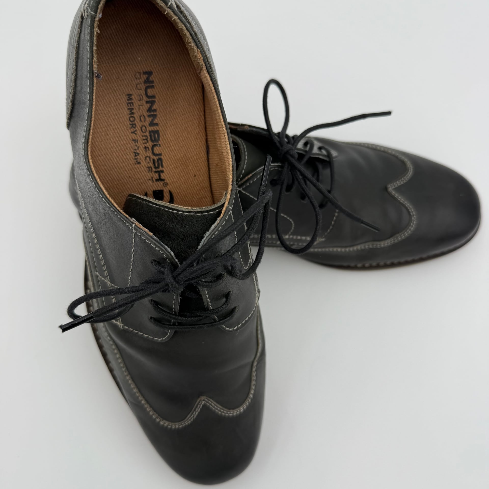 Nunn Bush Cam Moc Toe Oxford in Black Tumbled Leather 3