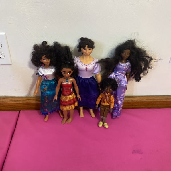 Disney Encanto 4 Doll Gift Set Mirabel Isabela Luisa Antonio Madrigal