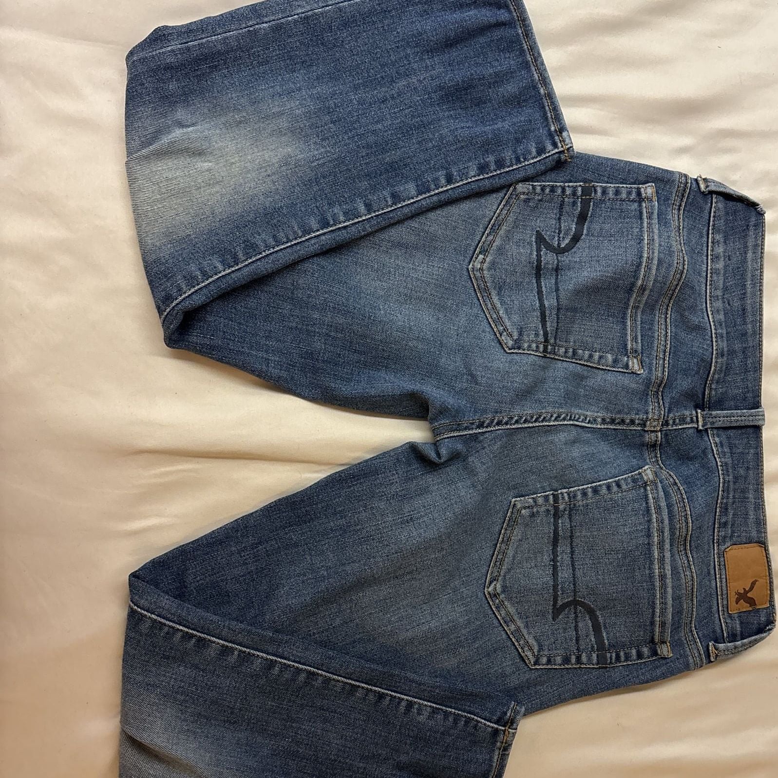 American Eagle Outfitters Mid-Rise Super Stretch Skinny Jeans 3