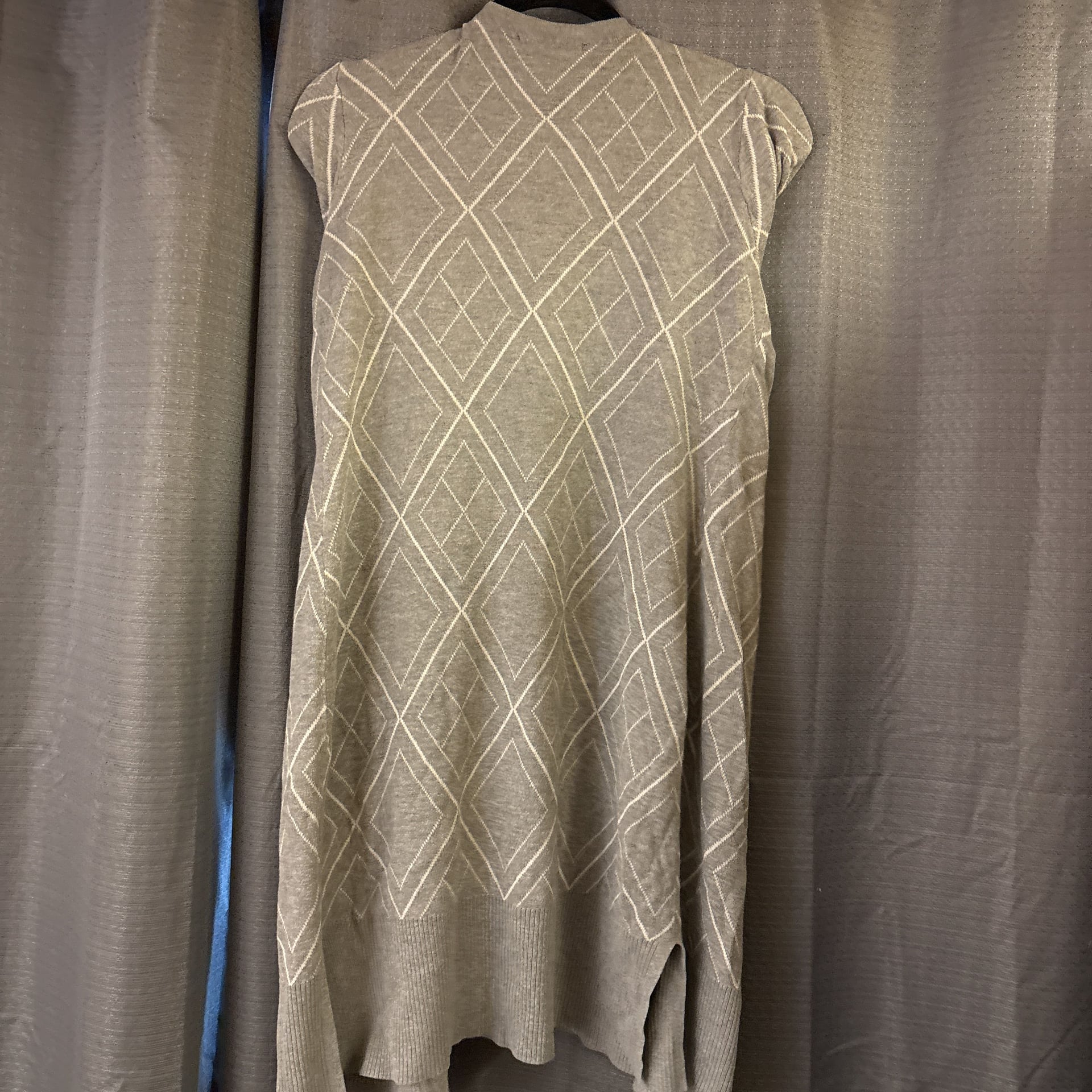 Belldini Open Front Hooded Cardigan with Pockets, Gray & White Diamond Pattern 3