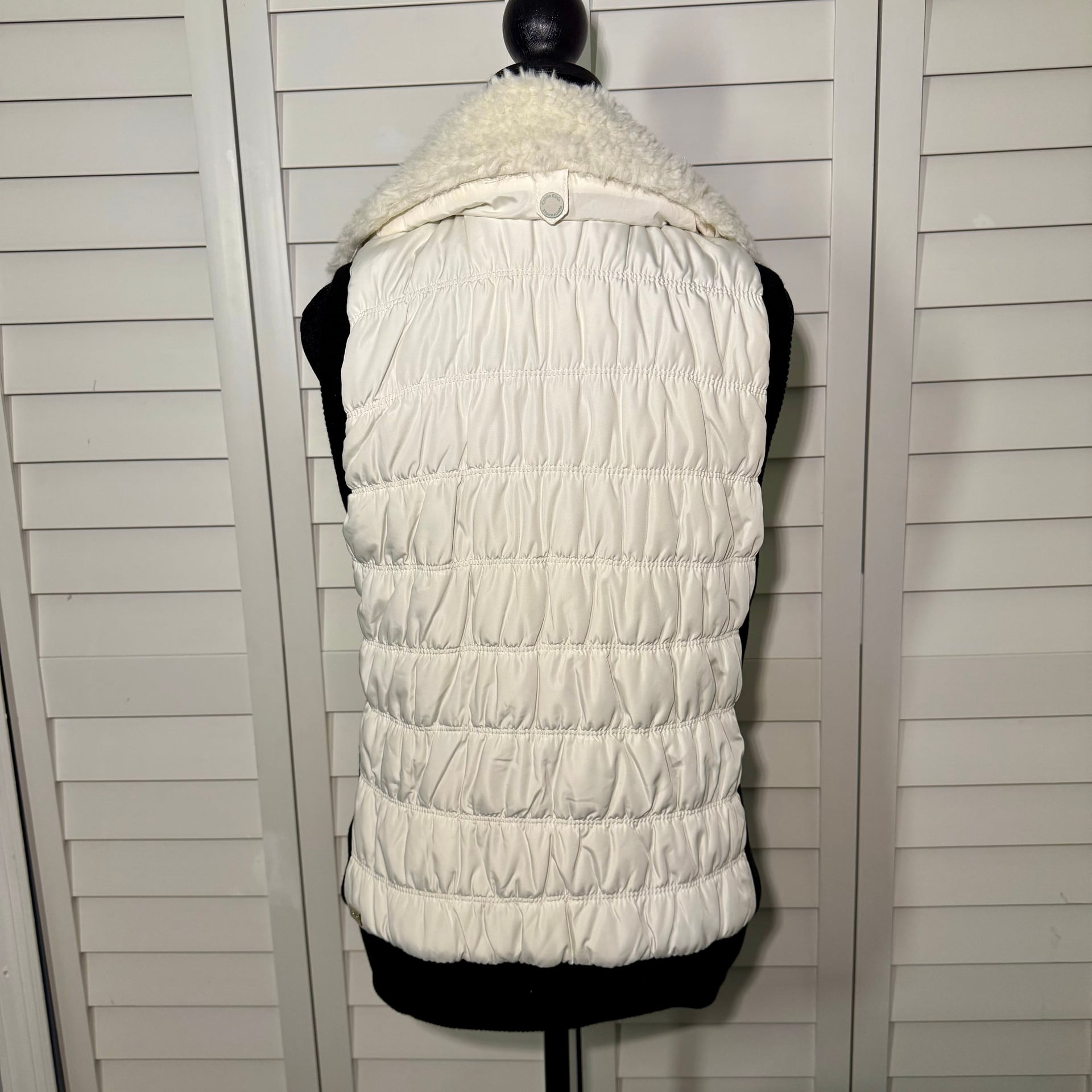 Calvin Klein Performance Premium Down Puffer Vest Women’s Small 3