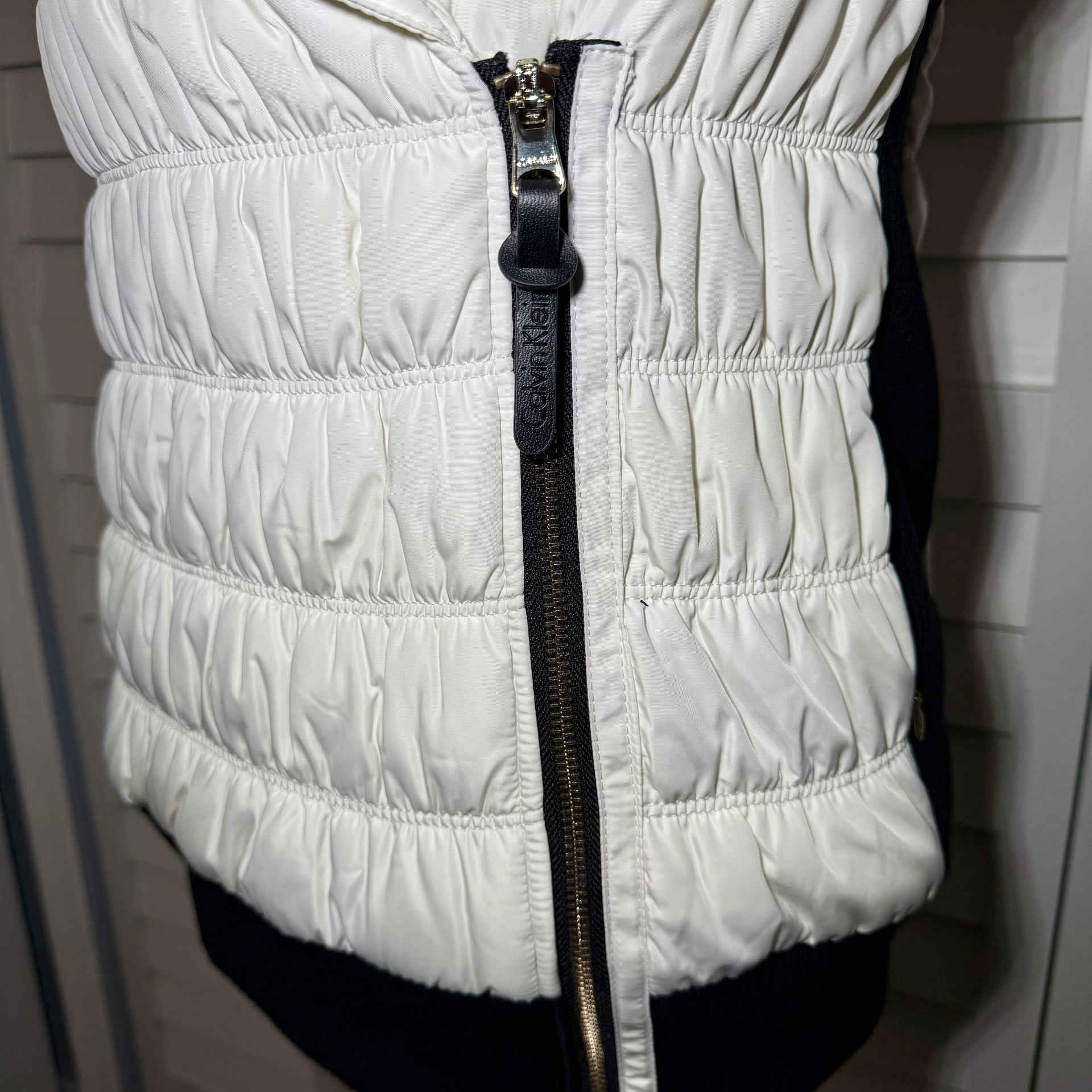 Calvin Klein Performance Premium Down Puffer Vest Women’s Small 5