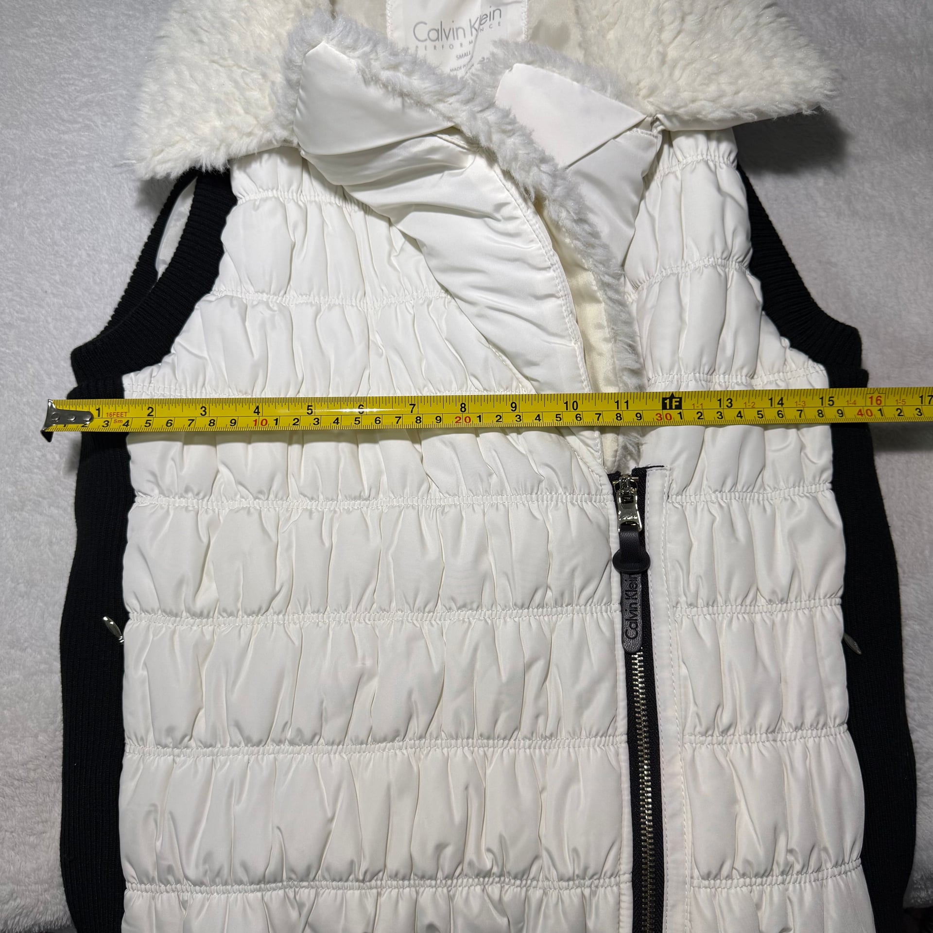 Calvin Klein Performance Premium Down Puffer Vest Women’s Small 9