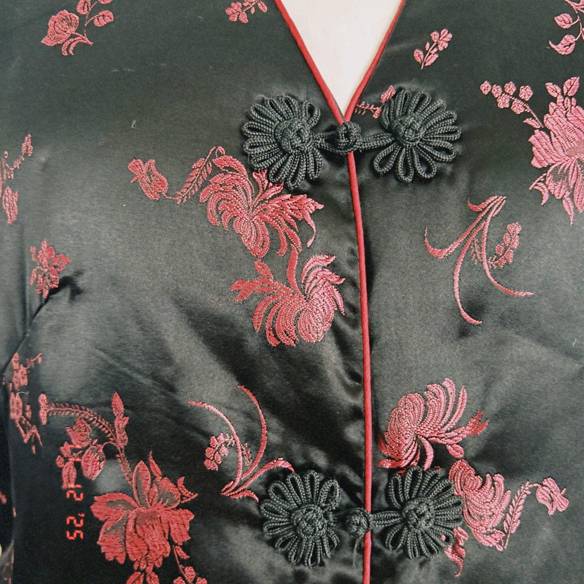 Vintage Black & Red Floral Brocade Chinese Cheongsam Mini Dress 7