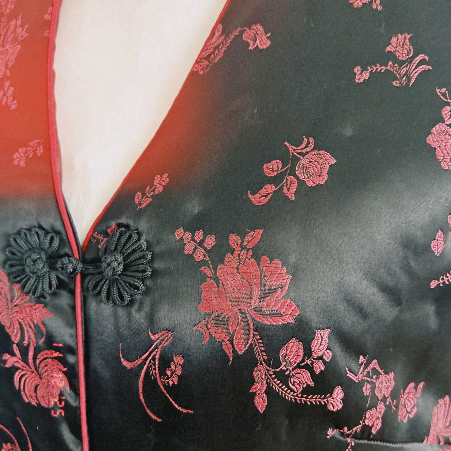 Vintage Black & Red Floral Brocade Chinese Cheongsam Mini Dress 8
