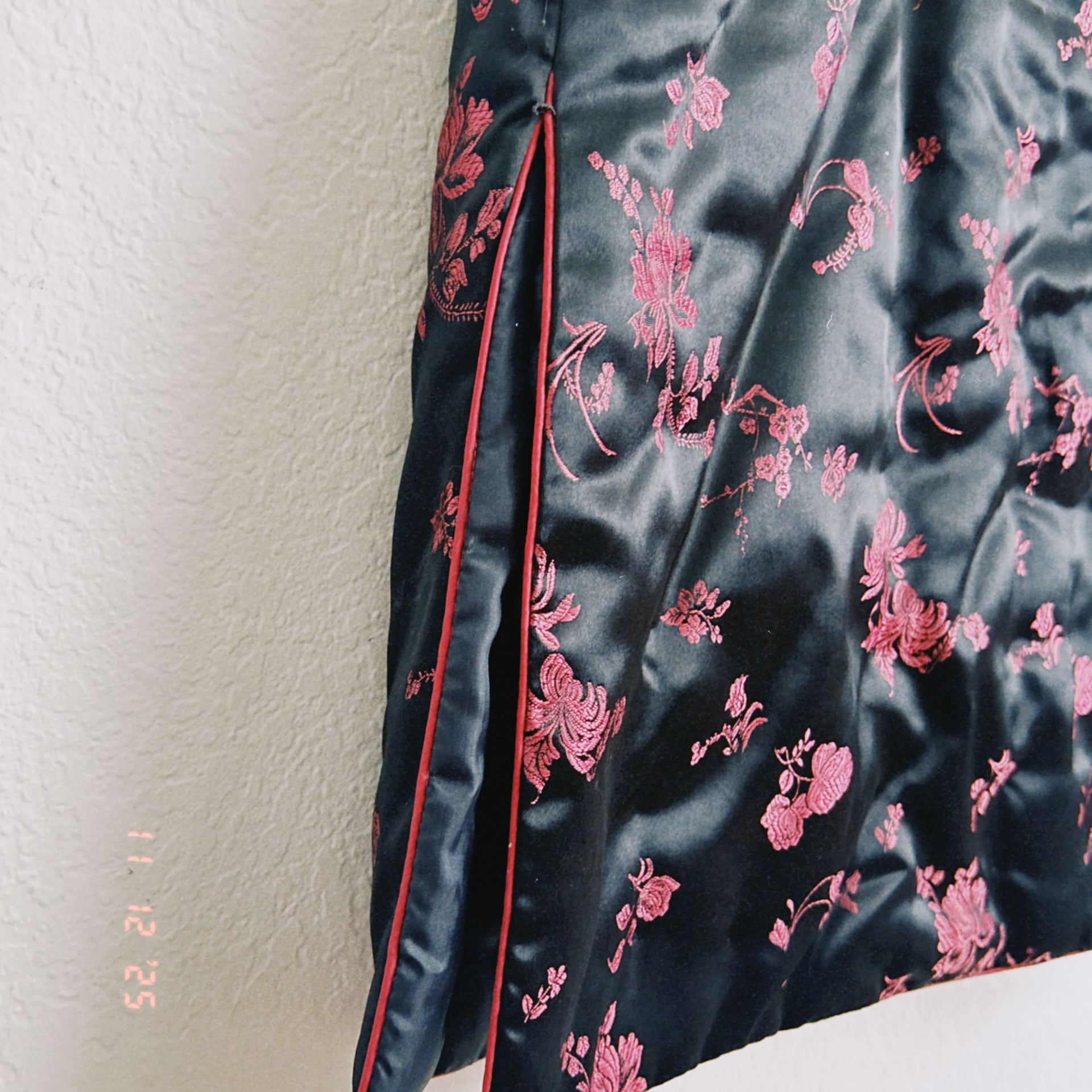 Vintage Black & Red Floral Brocade Chinese Cheongsam Mini Dress 12