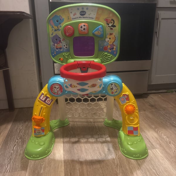 VTech Count and Win Sports Center Basketball Soccer Toy