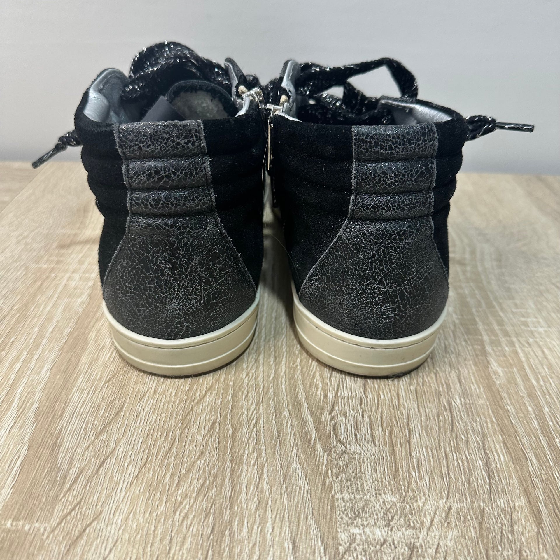 P448 Skate Boster Black Sequin High Top Sneakers, Sz 39 (8.5) 4