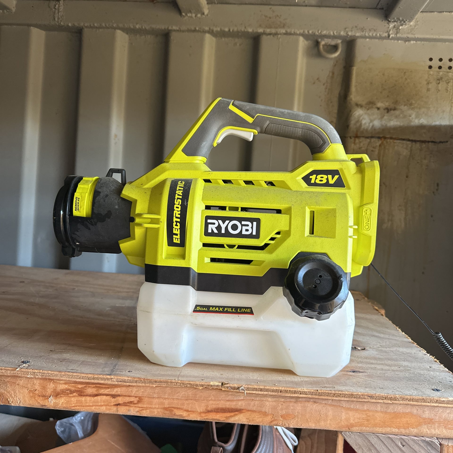 RYOBI ONE+ 18V Cordless Electrostatic Sprayer P2890 (Tool Only) 1