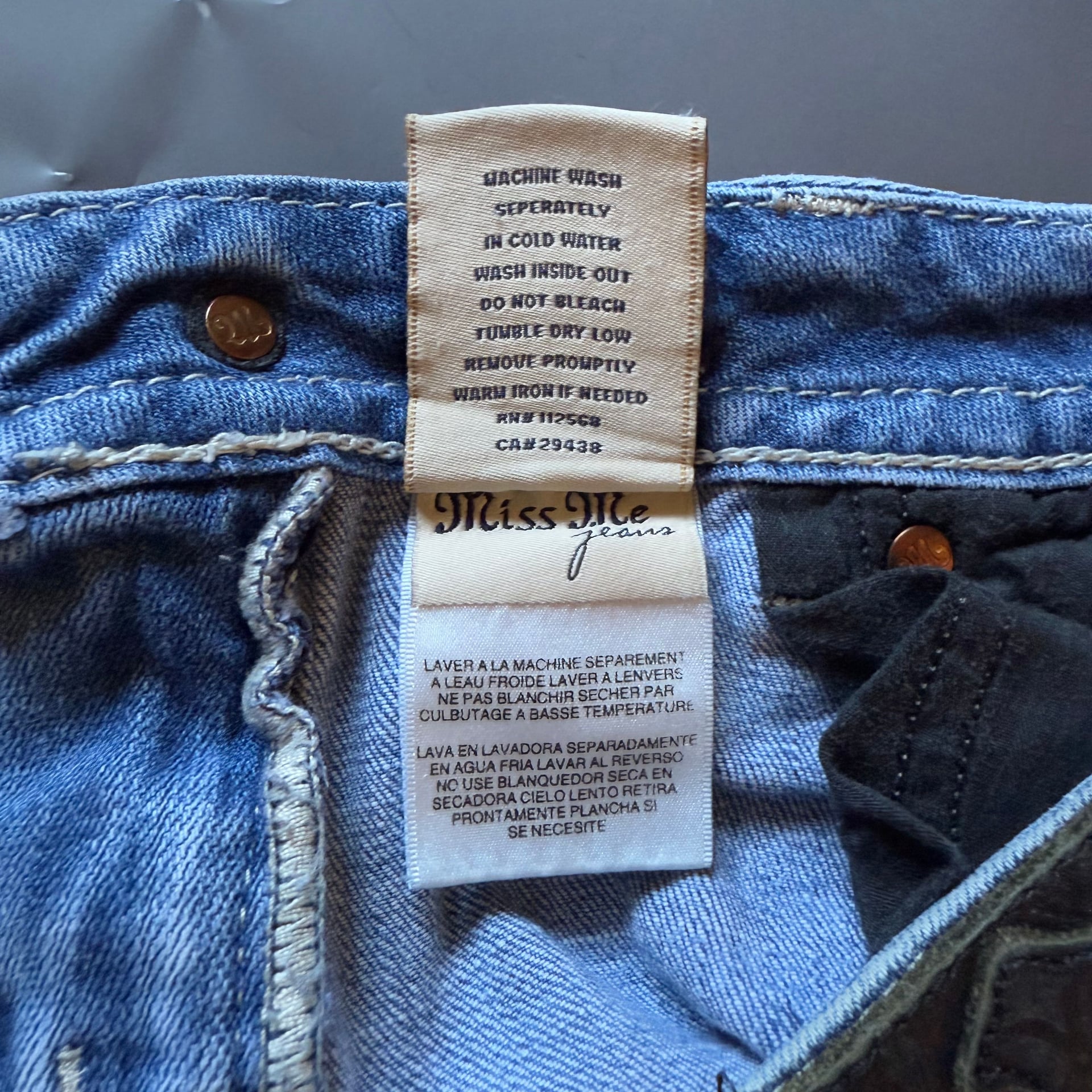 Miss Me Y2k 2000s Cut off Low Rise Jean Shorts 8