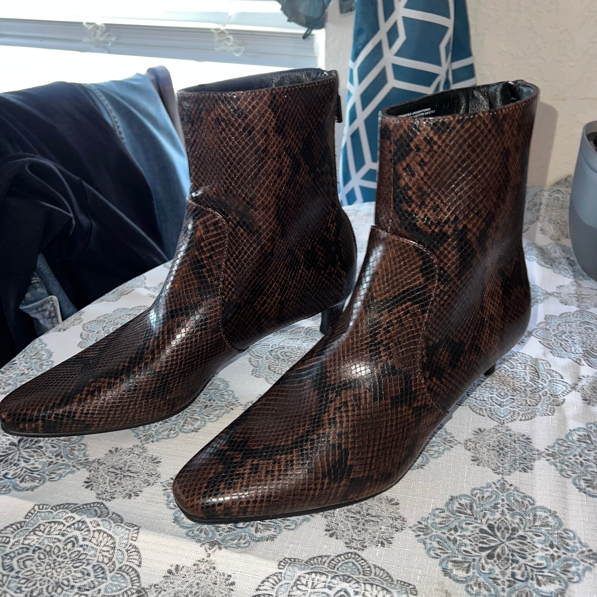 Brown Kitten Heel Boots Booties Womens 1