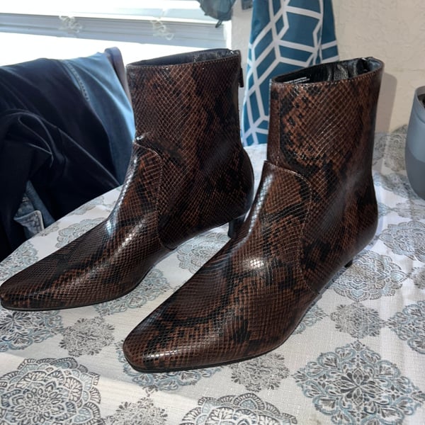 Brown Kitten Heel Boots Booties Womens 