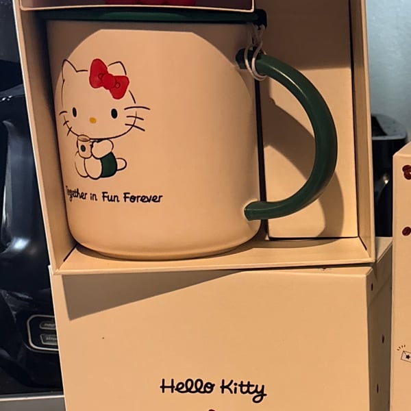 Starbucks Hello Kitty CERAMIC Mug cup 355ml (16 oz) Limited Edition