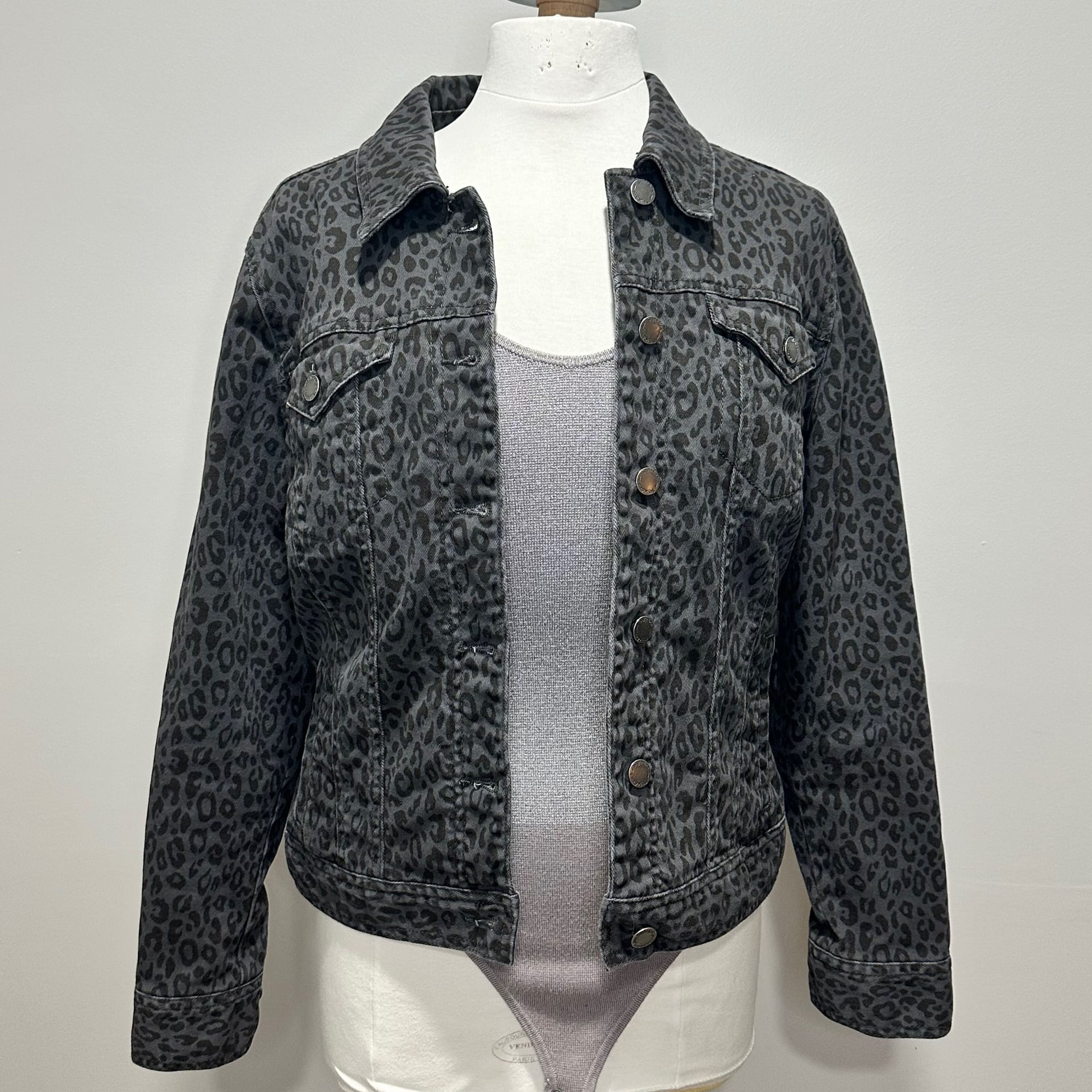 STYLE & CO ANIMAL PRINT JEAN JACKET, Sz M 2