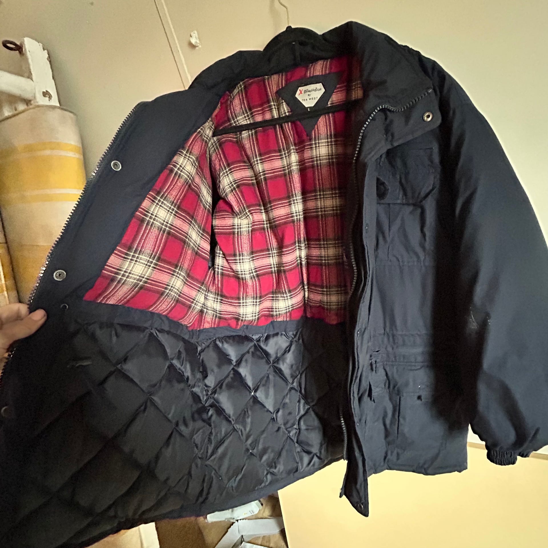Vintage X Dimension by Ten West Navy Blue waterproof Down Jacket Plaid Lining 7