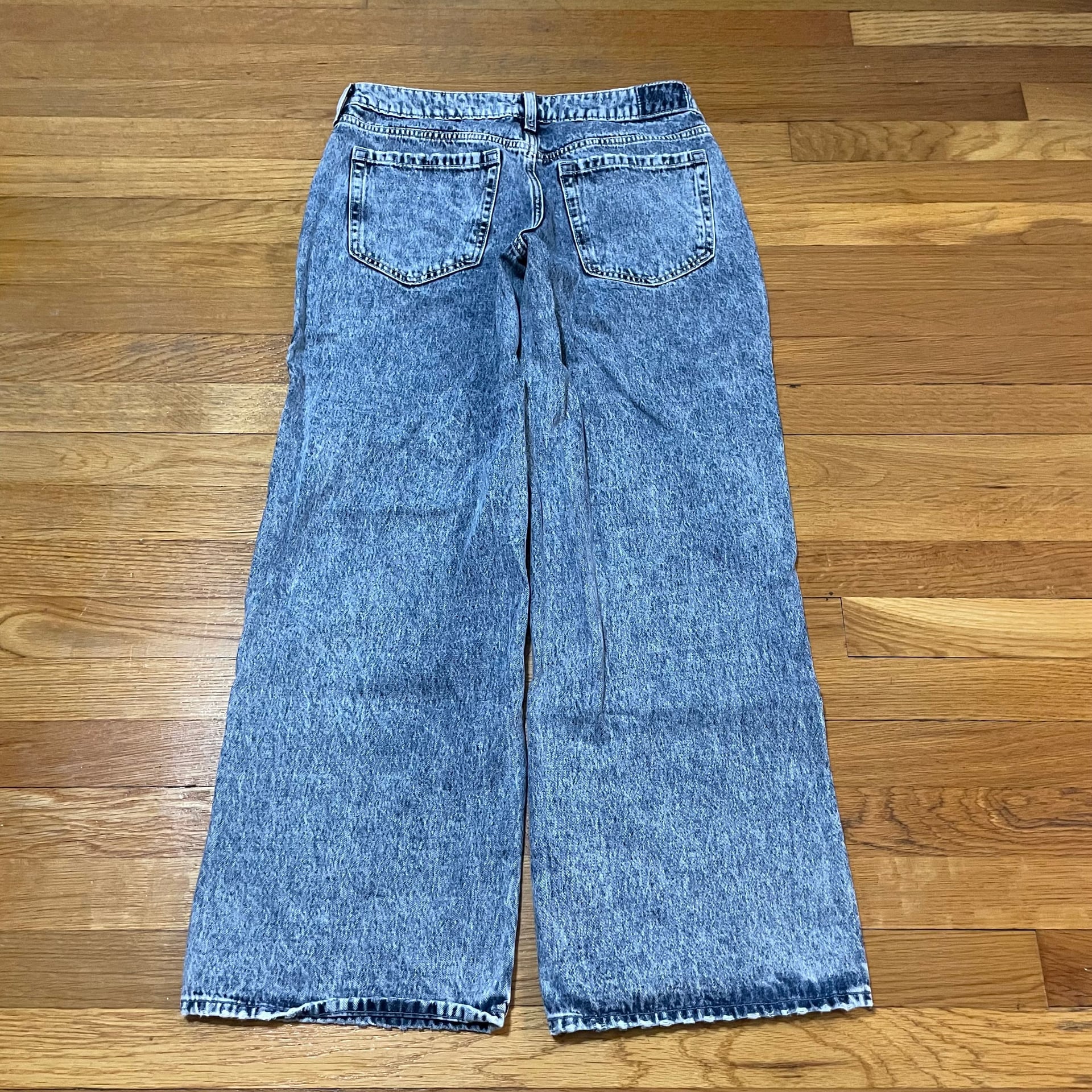 Men’s Hollister Y2K low rise baggy faded denim distressed jeans size 32x29 2