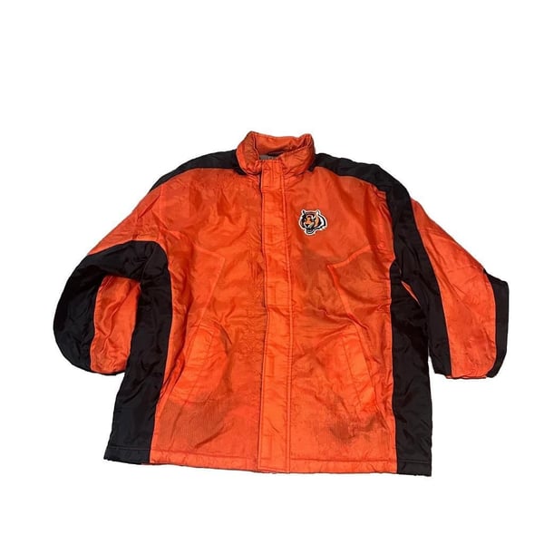 Vintage Cincinnati Bengals NFL Zip Up Insulated Jacket w/ Hideaway Hood